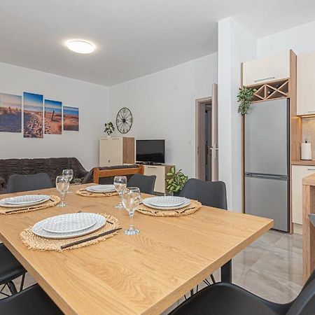 Holiday Home Gveric Водице Экстерьер фото
