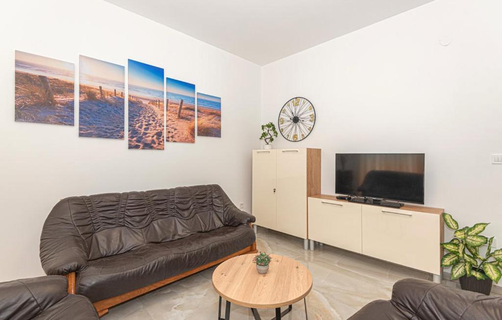 Holiday Home Gveric Водице Экстерьер фото