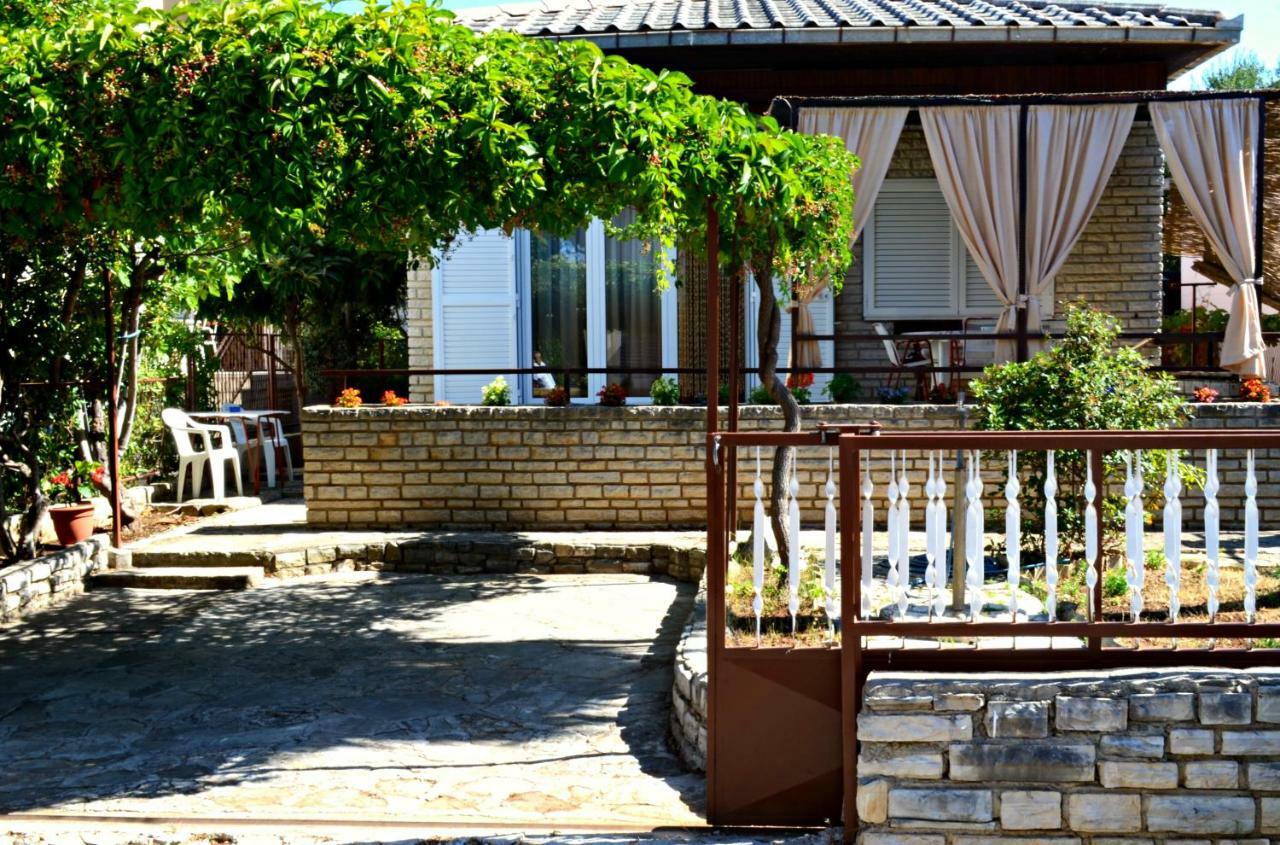 Holiday Home Gveric Водице Экстерьер фото